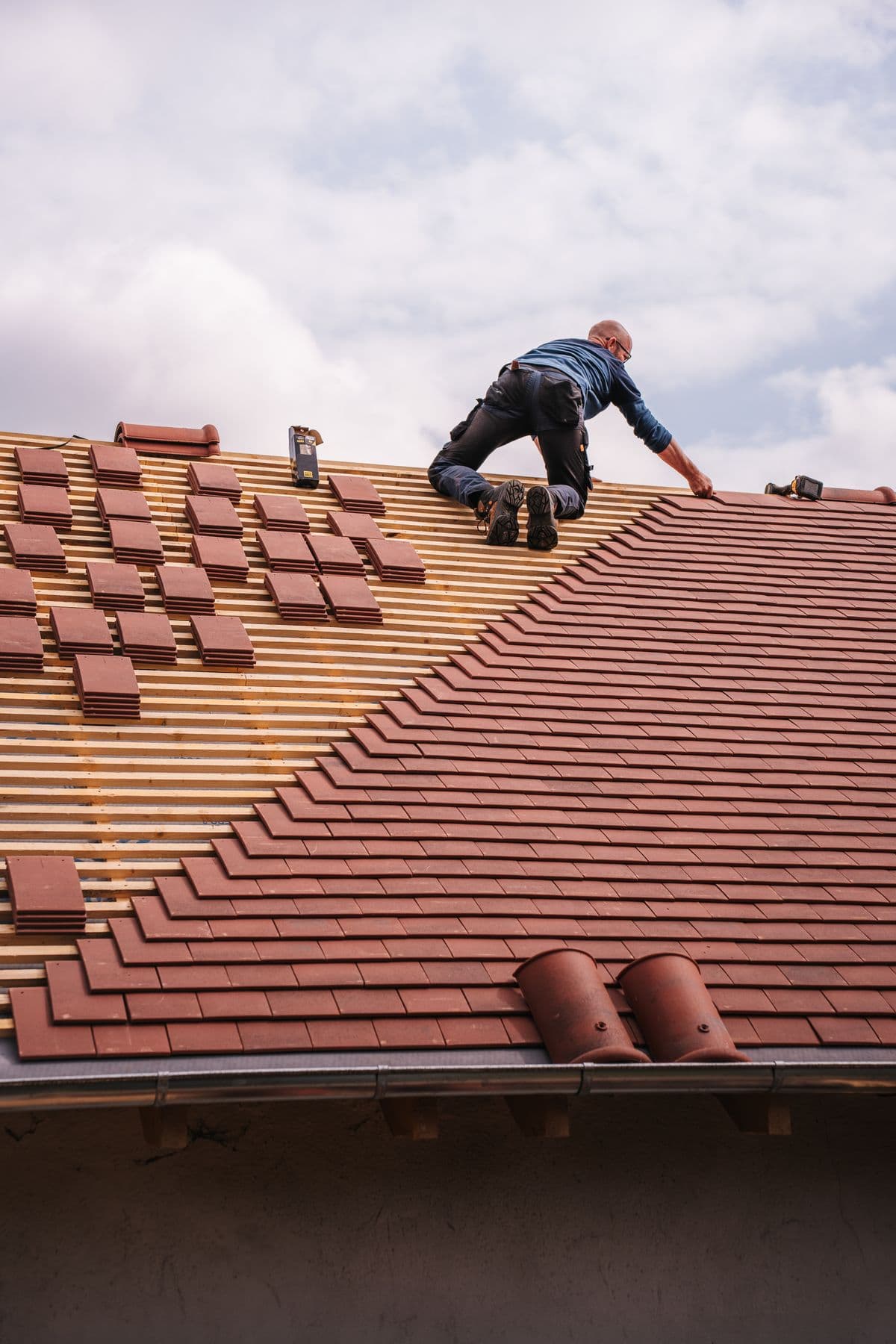 A field service team coordinating a property inspection